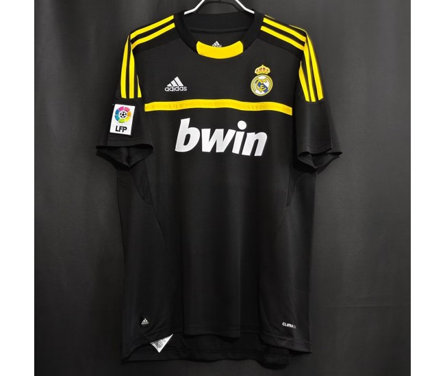 Real Madrid 2011-2012 Goalkeeper Classic Shirt