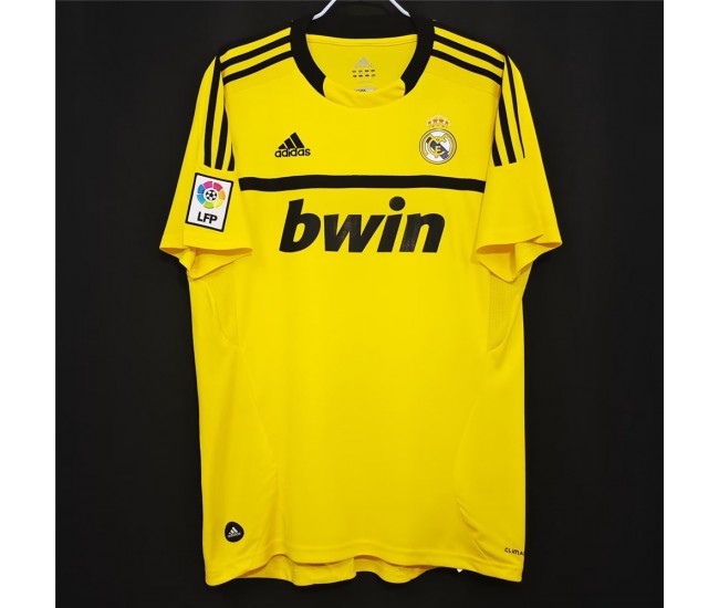 Real Madrid 2011-2012 Goalkeeper Classic Shirt Yellow